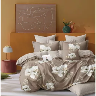   Lyra barna alapon fehér virág mintás ágyneműhuzat garnitúra 3 részes