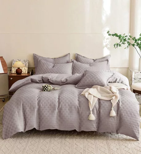 Nareen szürke egyszínű kocka minta alapon ágyneműhuzat garnitúra 3 részes