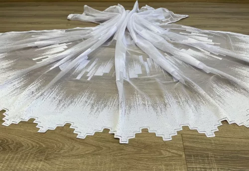 Kész függöny fehér alapon fehér parkettás 400x180cm