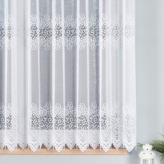  Kész függöny fehér alapon fehér vizilufi 300x160cm