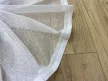 Kész függöny fehér alapon fehér fröcskölt pálcás 300x180cm
