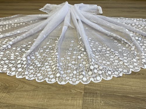 Kész függöny fehér alapon Jacquard kis pöttyös 300x200cm