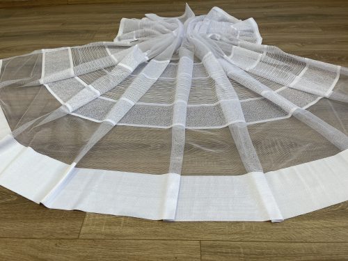 Kész függöny fehér alapon fehér csíkos 500x180cm