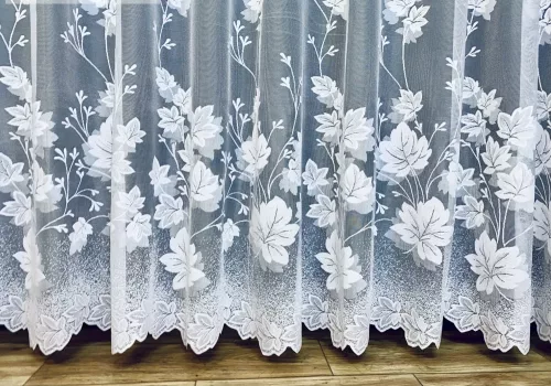 Kész függöny fehér alapon fehér falevél A7 300x220cm