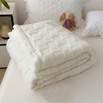     Sherpa kocka mintás kétoldalas vastag ágytakaró/pléd krém 150x200cm