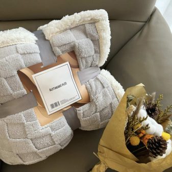     Sherpa kocka mintás kétoldalas vastag ágytakaró/pléd szürke 180x200cm