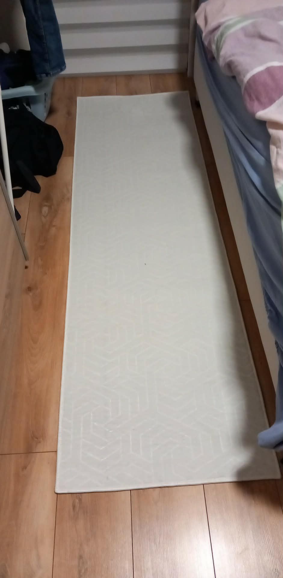   Armoni futószőnyeg méterben krém 100cm széles
