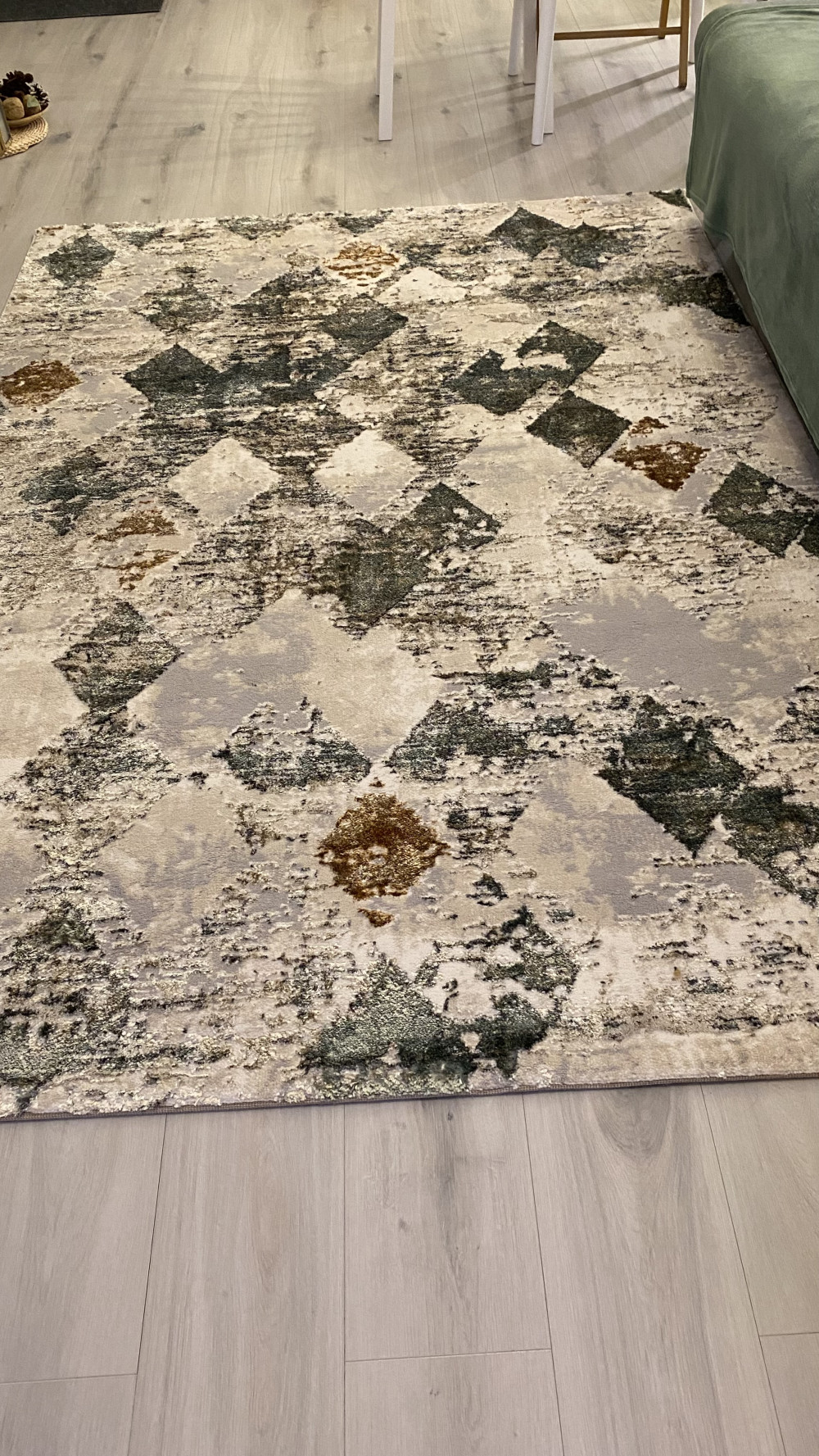 Athena szőnyeg 6982 krém-zöld-arany 80x250cm
